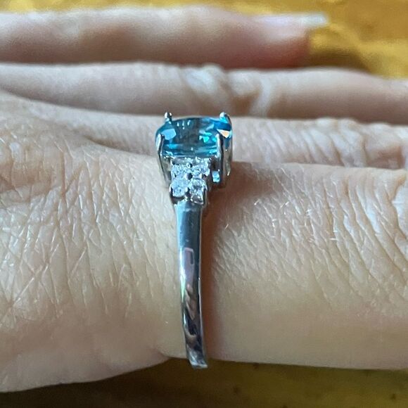 Natural Blue Zircon Moissanite Sterling Silver Ring Size 9 - Picture 3 of 9
